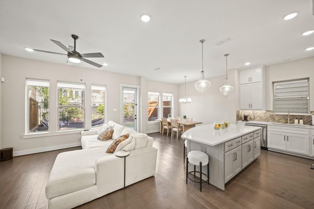 10936 Keaton Landing Drive, Houston, TX 77043