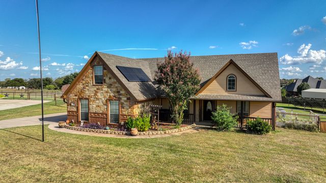155 Cornerstone Lane, Springtown, TX 76082