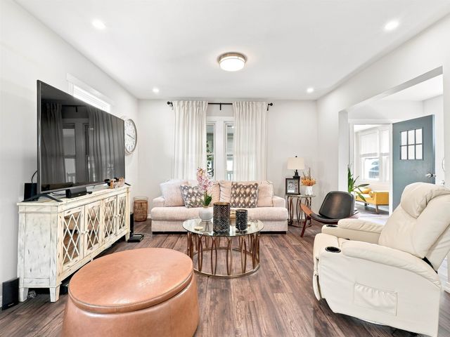 26 LINWOOD AVE, Bogota, NJ 07603