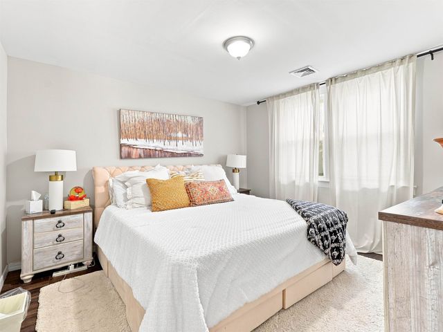 26 LINWOOD AVE, Bogota, NJ 07603