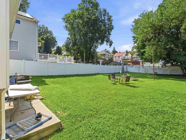26 LINWOOD AVE, Bogota, NJ 07603