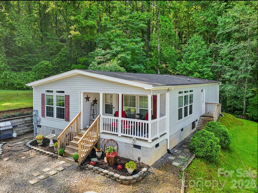 6 Hall Family Drive, Black Mountain, NC 28711
