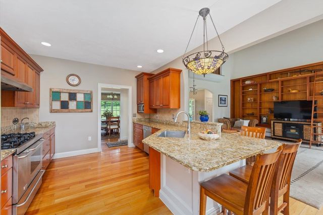 55 Chestnut Hill Road, Dublin, NH 03444