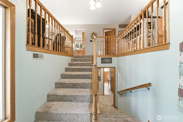 910 N Jennifer Lane, East Wenatchee, WA 98802