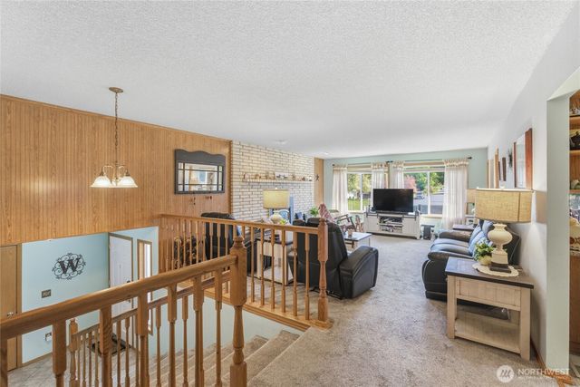 910 N Jennifer Lane, East Wenatchee, WA 98802