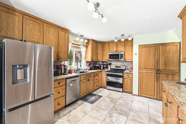 910 N Jennifer Lane, East Wenatchee, WA 98802