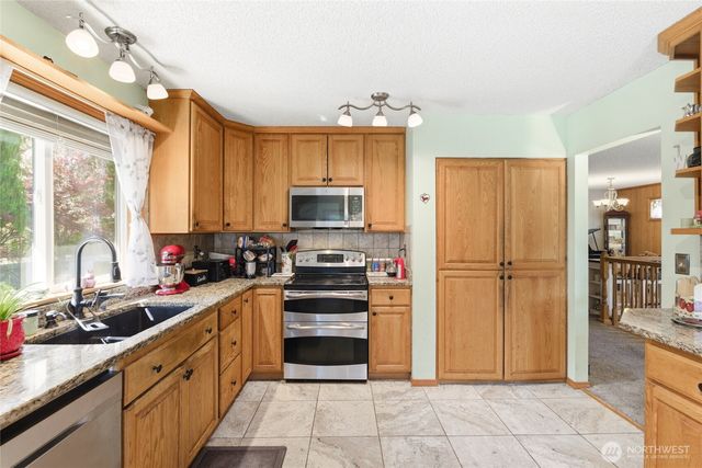 910 N Jennifer Lane, East Wenatchee, WA 98802