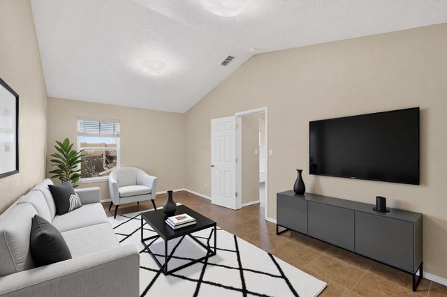 7619 Ramona Avenue NW, Albuquerque, NM 87114