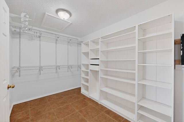 7619 Ramona Avenue NW, Albuquerque, NM 87114