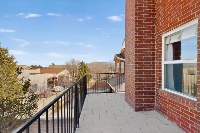 7619 Ramona Avenue NW, Albuquerque, NM 87114