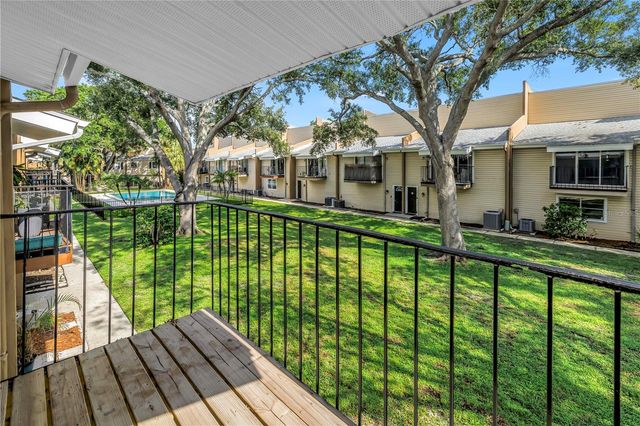 5403 SWEETWATER TERRACE CIRCLE 5403, Tampa, FL 33634