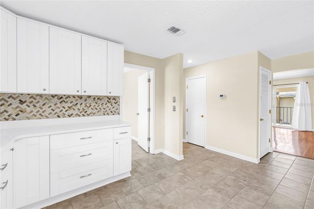 5403 SWEETWATER TERRACE CIRCLE 5403, Tampa, FL 33634