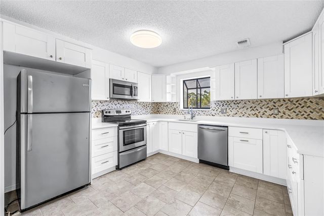 5403 SWEETWATER TERRACE CIRCLE 5403, Tampa, FL 33634