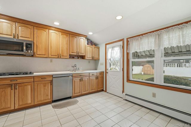 48 Eastfield Lane, Melville, NY 11747