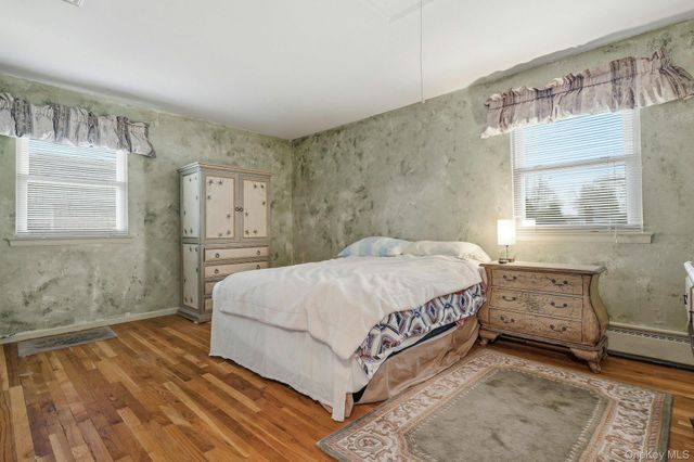 48 Eastfield Lane, Melville, NY 11747