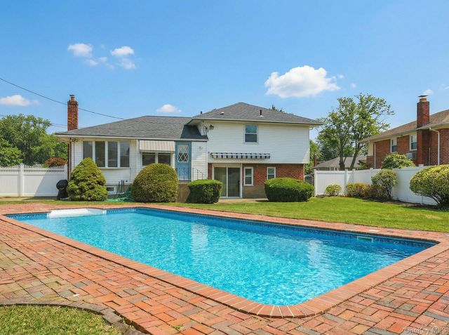 48 Eastfield Lane, Melville, NY 11747