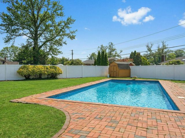 48 Eastfield Lane, Melville, NY 11747