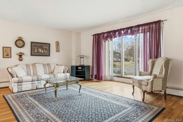 48 Eastfield Lane, Melville, NY 11747