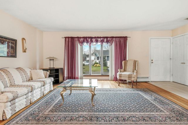 48 Eastfield Lane, Melville, NY 11747