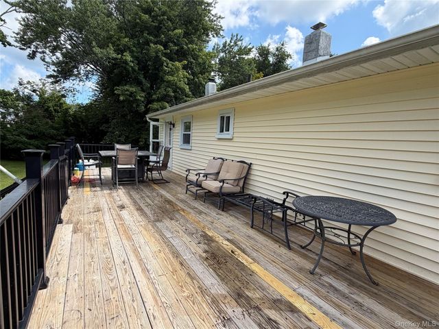 17 Hunter Street, Highland Mills, NY 10930