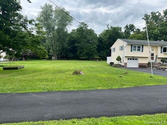 17 Hunter Street, Highland Mills, NY 10930