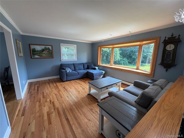 17 Hunter Street, Highland Mills, NY 10930