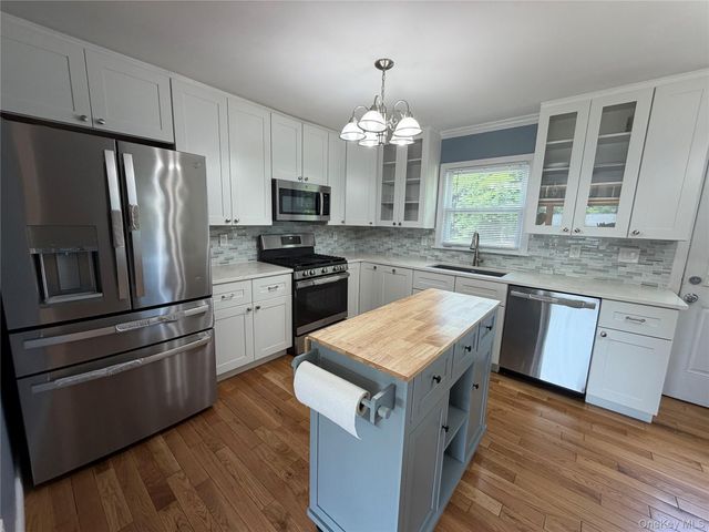 17 Hunter Street, Highland Mills, NY 10930