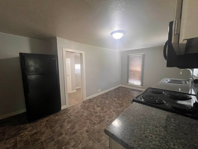 615 N Custer, Wichita, KS 67203