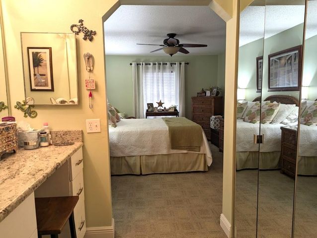 802 CORDOVA GREEN 802, Seminole, FL 33777
