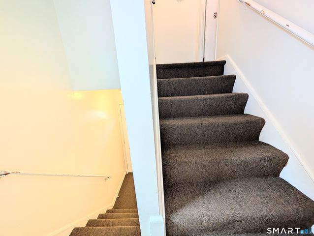 102 Lenox Avenue, Bridgeport, CT 06605