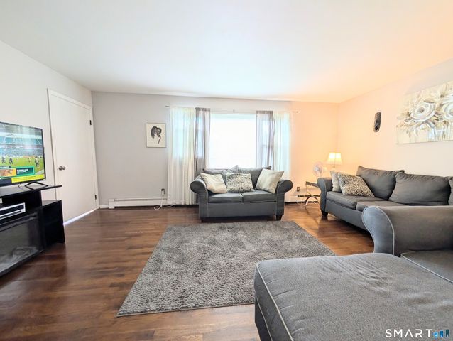102 Lenox Avenue, Bridgeport, CT 06605