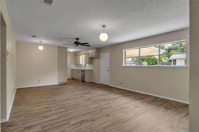 804 Natchez Avenue, Bedford, TX 76022