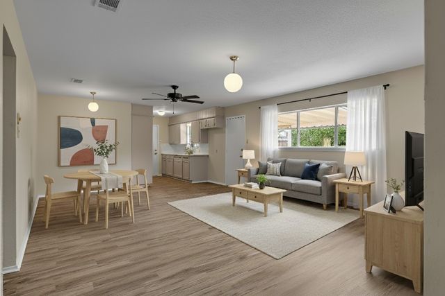 804 Natchez Avenue, Bedford, TX 76022