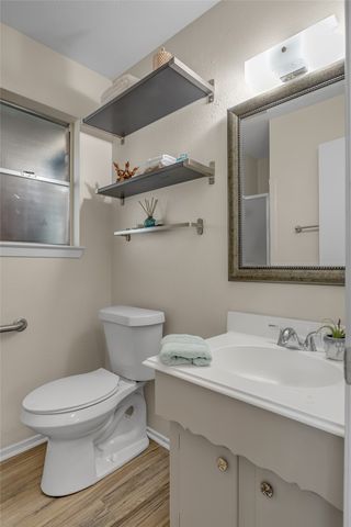 804 Natchez Avenue, Bedford, TX 76022