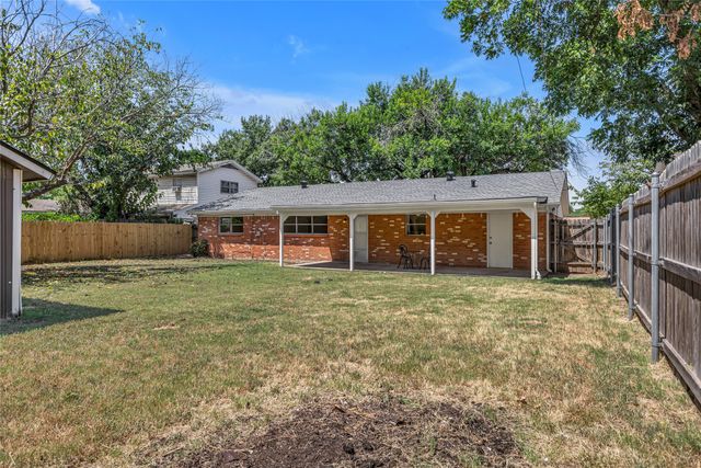 804 Natchez Avenue, Bedford, TX 76022