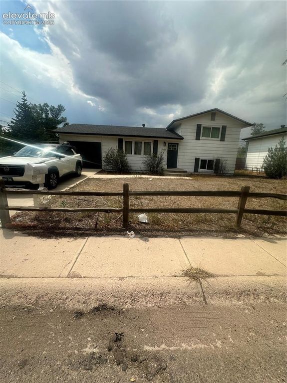 501 Clearview Drive, Fountain, CO 80817 — exterior