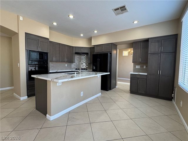 816 Canterbury Cross Place, Las Vegas, NV 89144