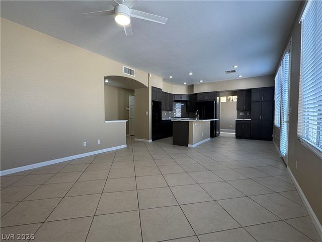 816 Canterbury Cross Place, Las Vegas, NV 89144