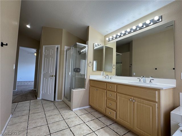 816 Canterbury Cross Place, Las Vegas, NV 89144