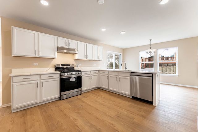 1851 Simpson Court, Montgomery, IL 60538