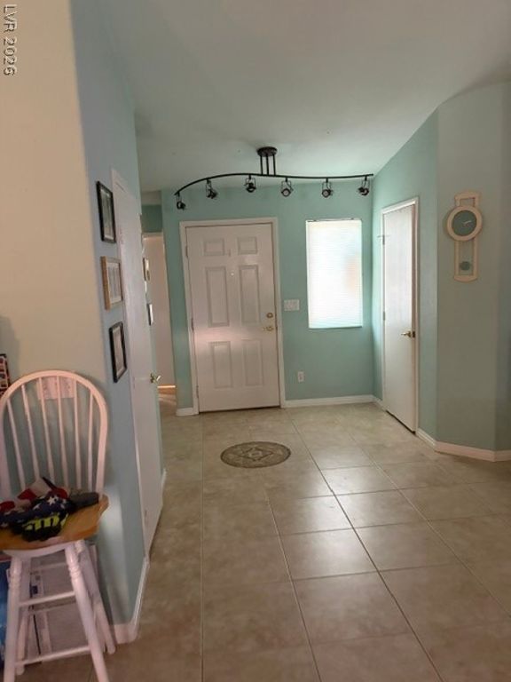 584 Decidedly Street, Henderson, NV 89015 — photo 3