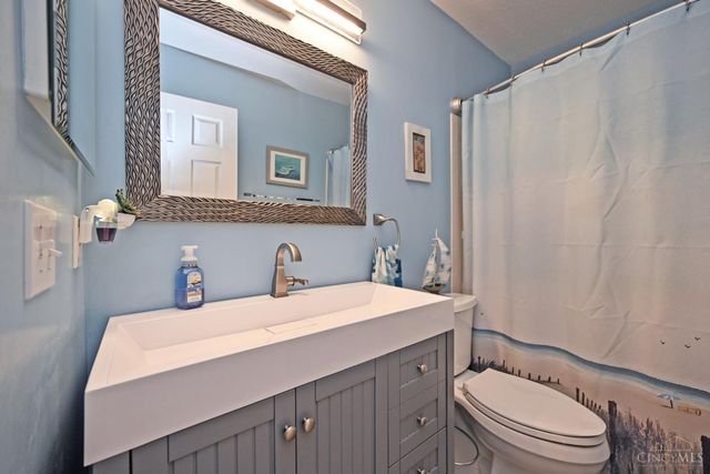 6166 Field Stream Court, Miami Twp, OH 45140