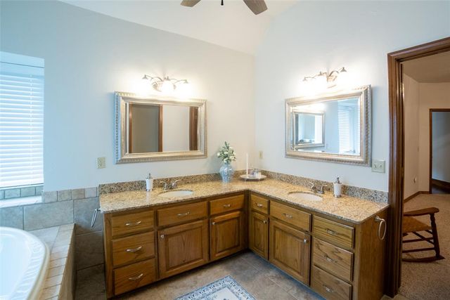 304 Timberdale Terrace, Edmond, OK 73034
