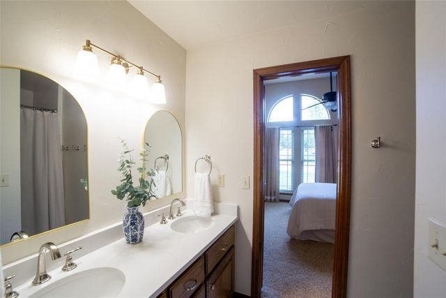 304 Timberdale Terrace, Edmond, OK 73034