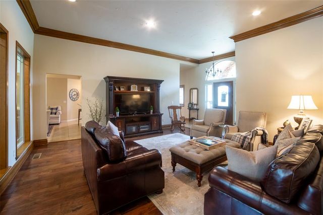 304 Timberdale Terrace, Edmond, OK 73034