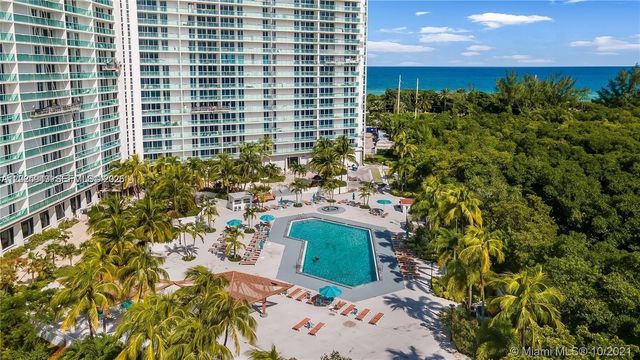 100 Bayview Dr 503, Sunny Isles Beach, FL 33160