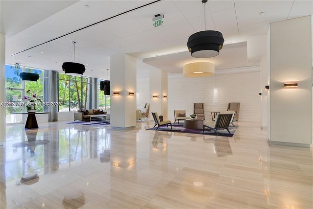 100 Bayview Dr 503, Sunny Isles Beach, FL 33160