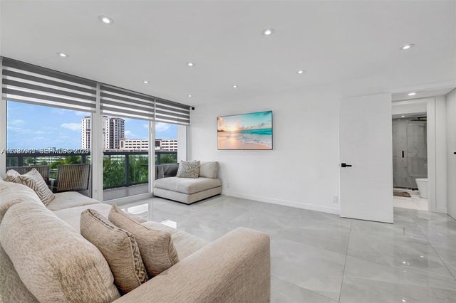 100 Bayview Dr 503, Sunny Isles Beach, FL 33160