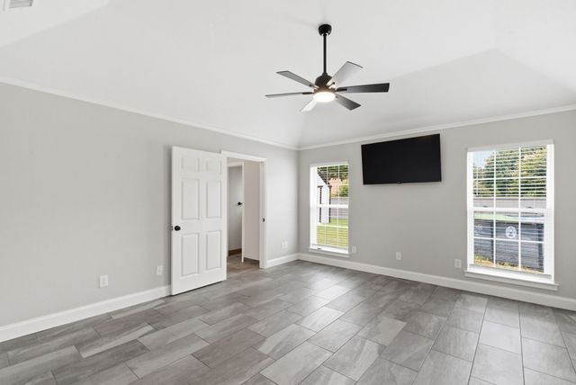1111 Harbor Lakes Drive, Granbury, TX 76048