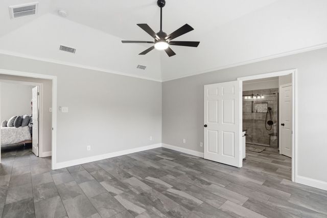 1111 Harbor Lakes Drive, Granbury, TX 76048